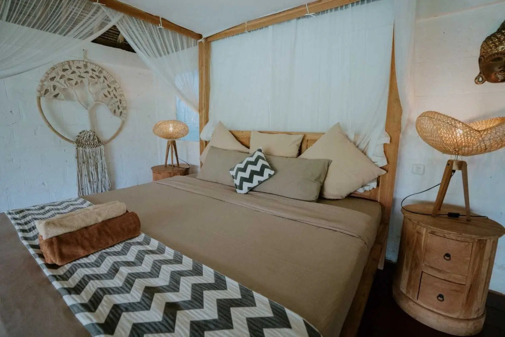 Standard Double Bungalow (full double bed)