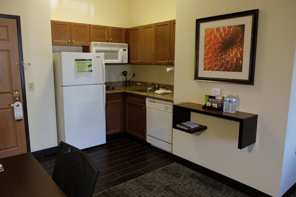 Staybridge Suites Lake Forest by IHG - Chambres