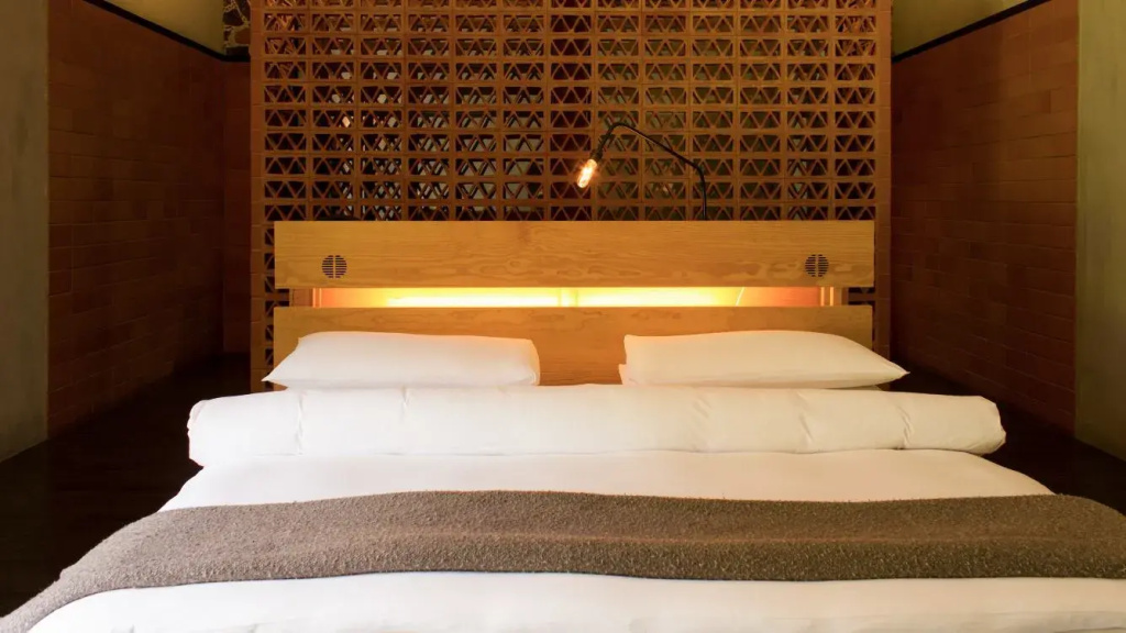 Revolution Double Suite (full double bed)
