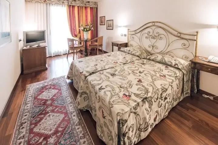 Villa Madrina Lovely and Dynamic Hotel - Chambres