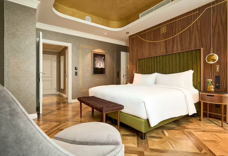Paderewski Double Suite (full double bed)