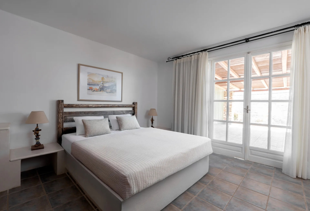 2 Bedrooms No. 1 on 2 Levels Villa