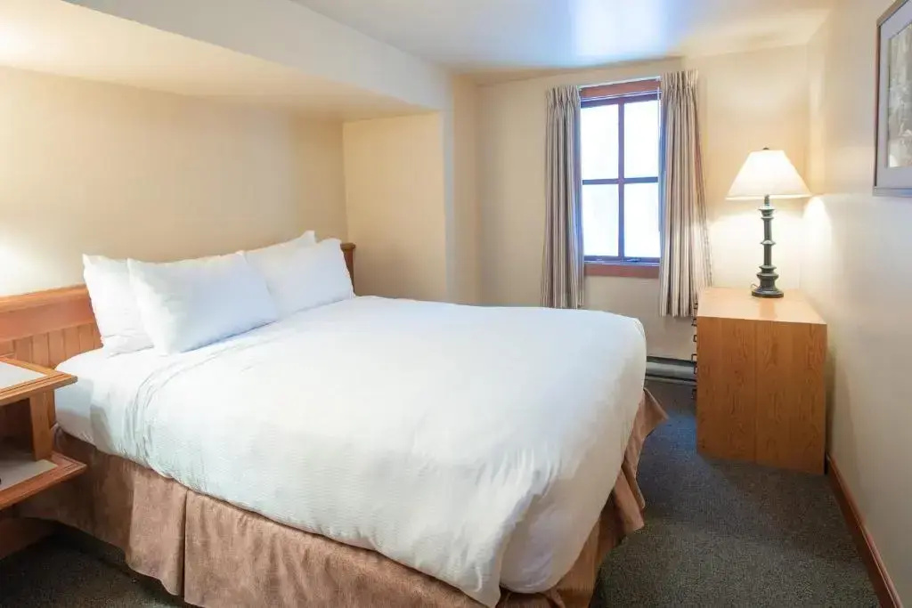 1 Bedroom Cabin