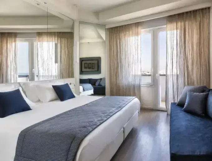 Superior Double room with sea view (full double bed)