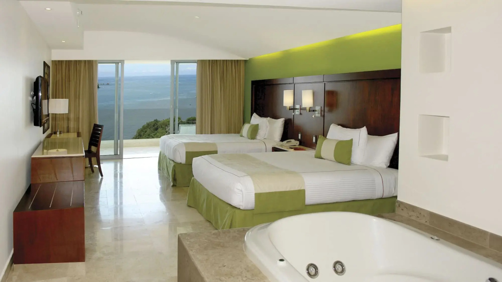 1 Bedroom Master Quadruple Suite