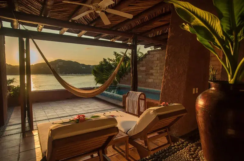 Master Pool Double Suite oceanfront (full double bed)