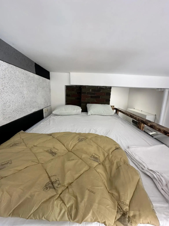 No. 013 Double Studio Apartment (full double bed)