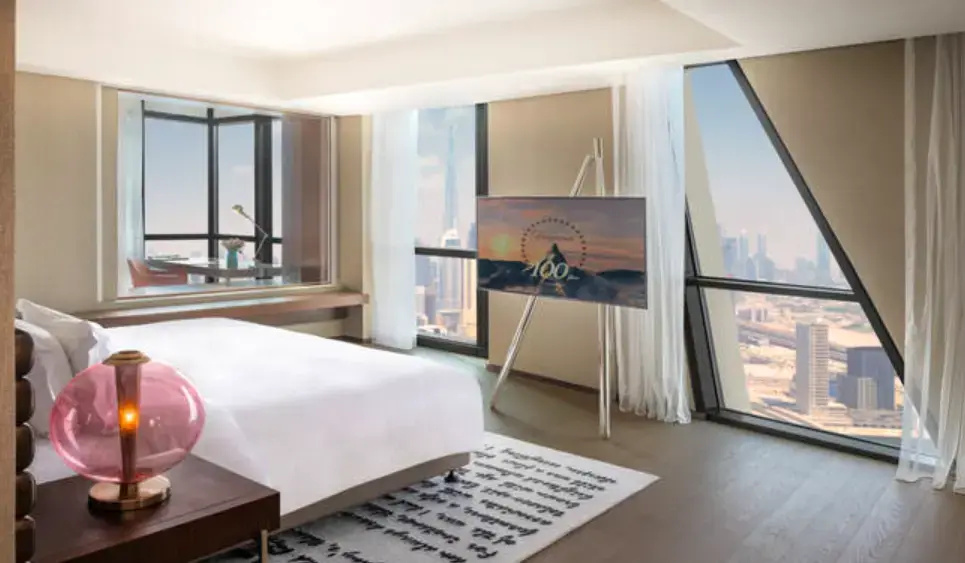 Paramount Double Suite (full double bed)