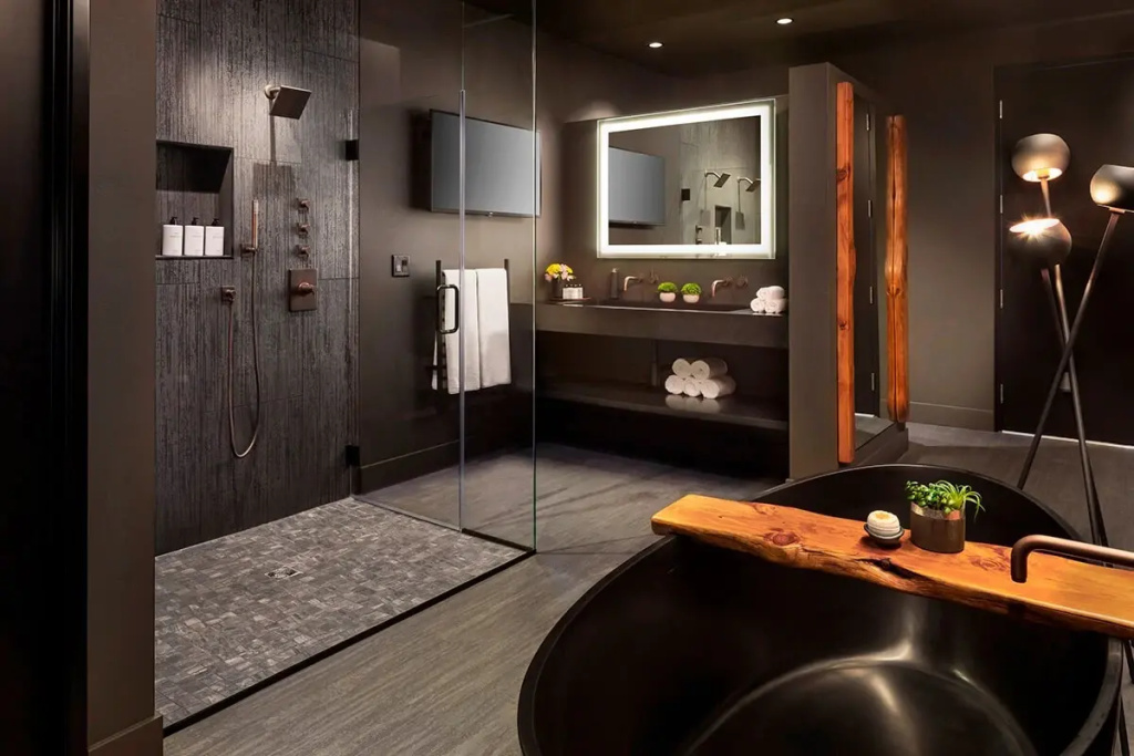 Creekside Double Atrium (full double bed)