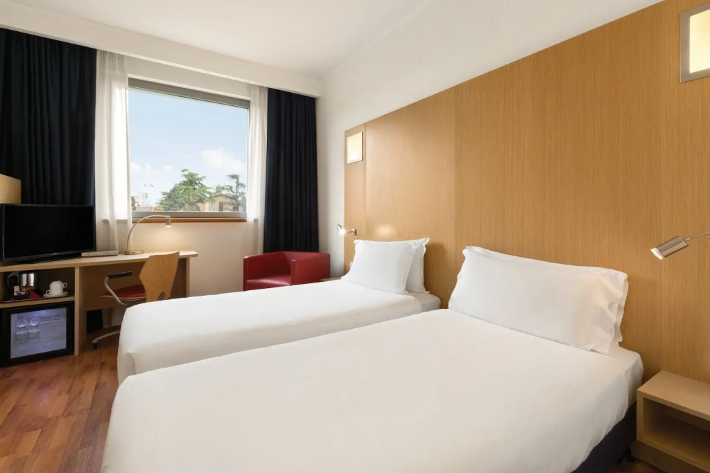 Double room (twin beds)