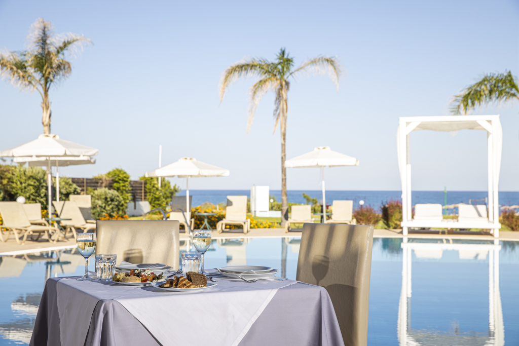 Sentido Asterias Beach Resort 5 *