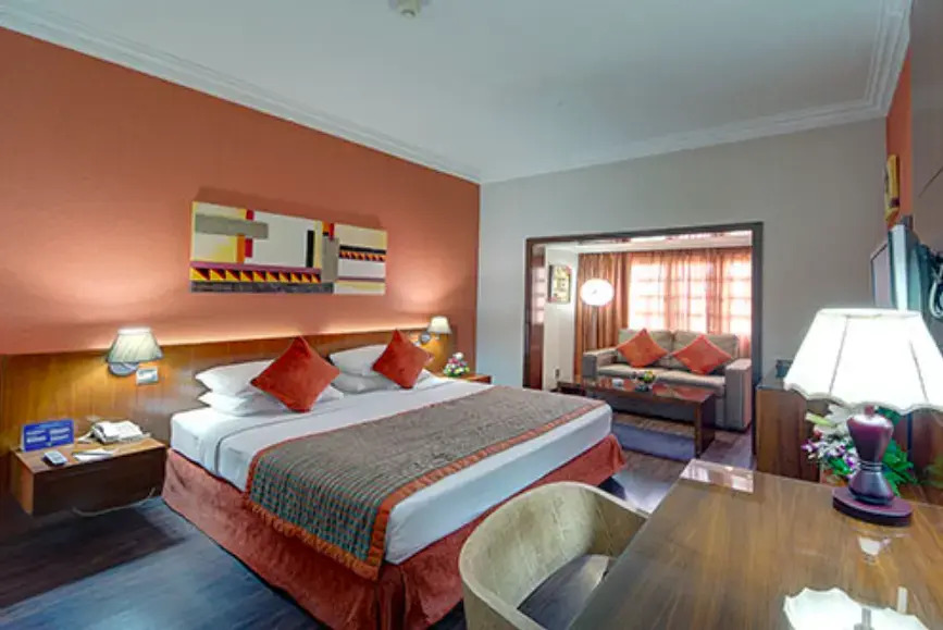 Ascot Hotel