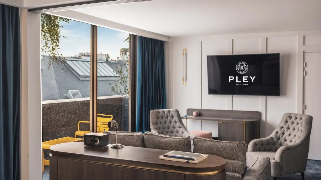Pley Hotel 89