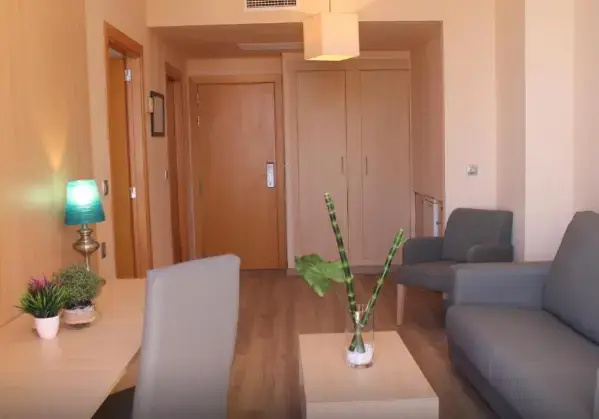 Advise Hotels Reina - Chambres