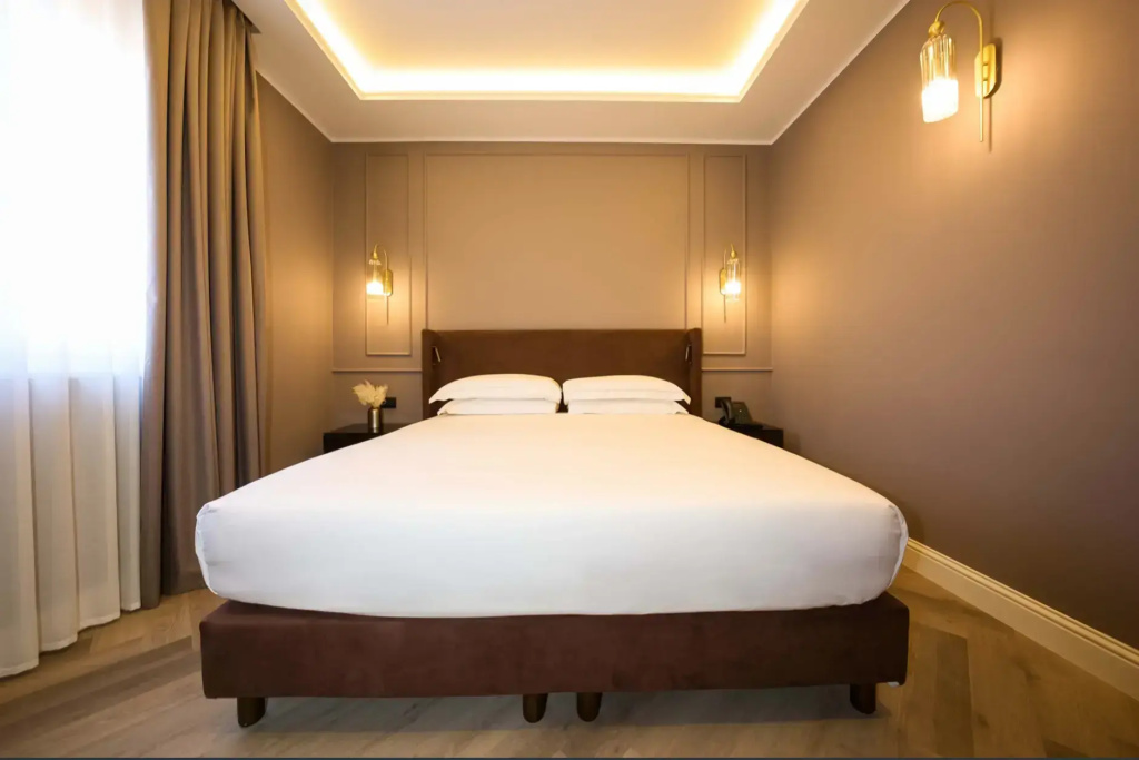 Superior Double room (full double bed)