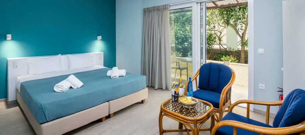 Double Studio Apartment (full double bed)