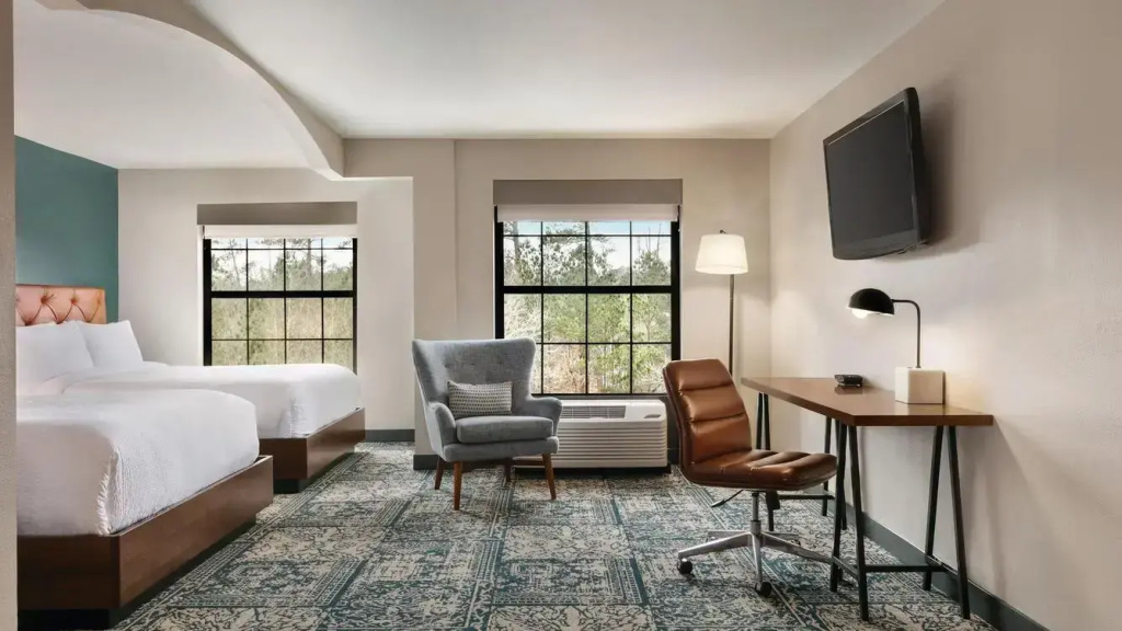 Four Points by Sheraton Raleigh Arena - Chambres