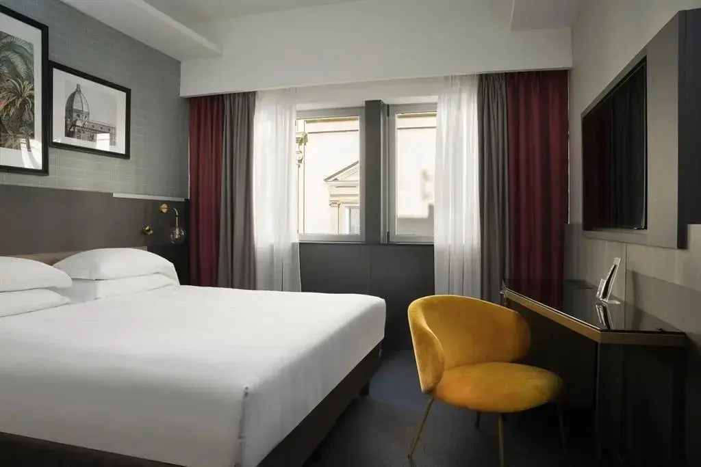Double room (full double bed)
