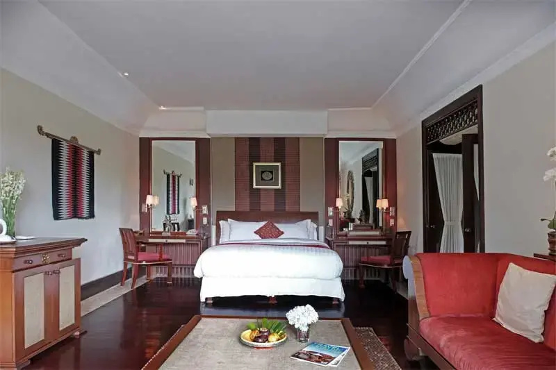 Pool Double Villa with Valley View (full double bed)