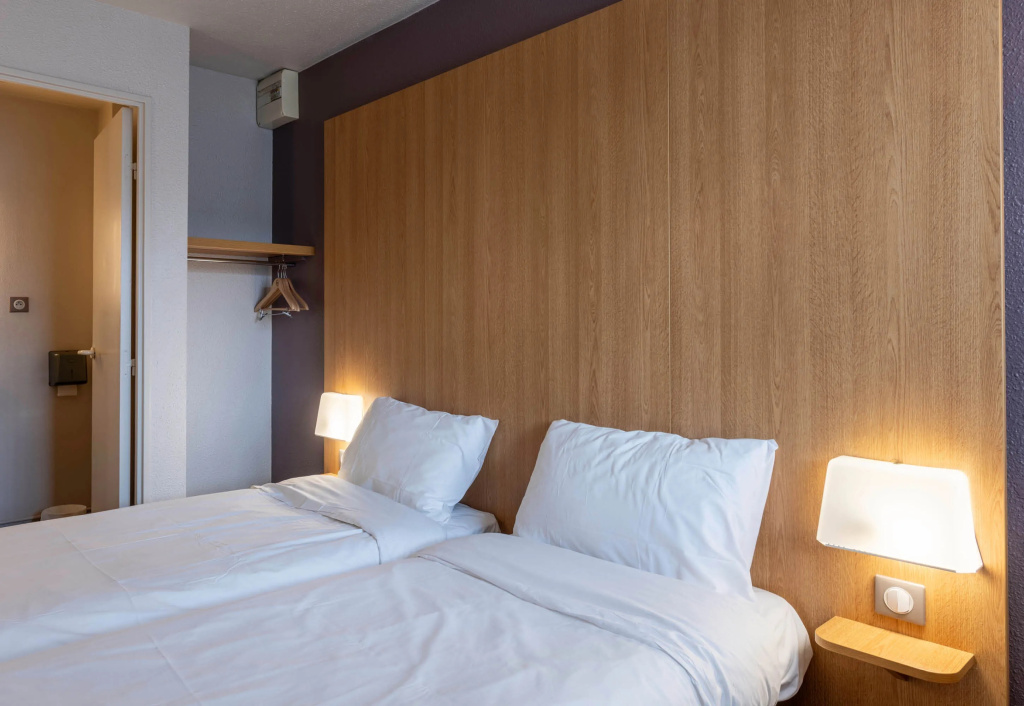 Double room (twin beds)