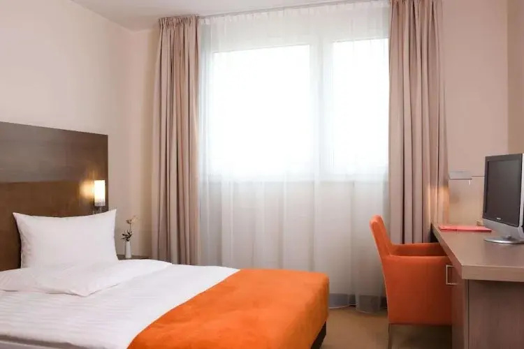 Double Studio (twin beds)