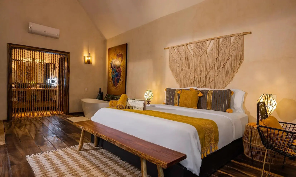 Tunich Double Villa (full double bed)