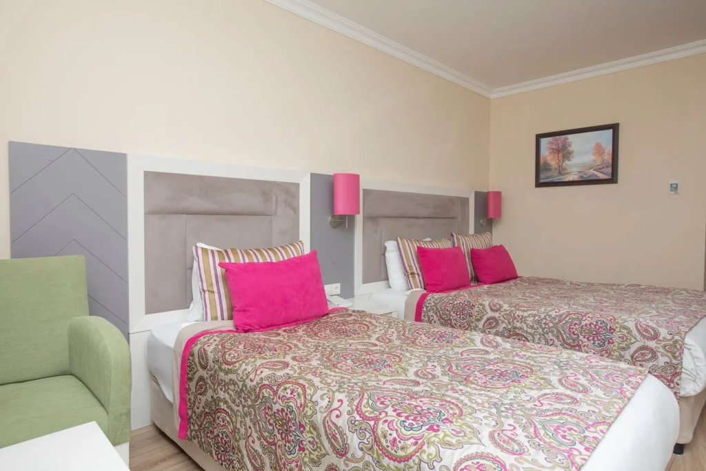Standard Double room with sea view (twin beds)