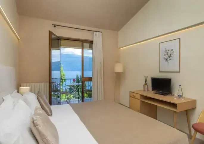Allegria Double room (full double bed)