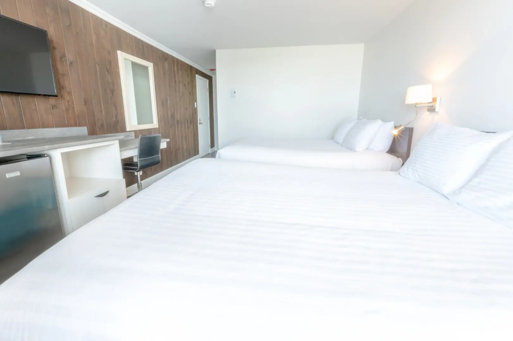 Signature room