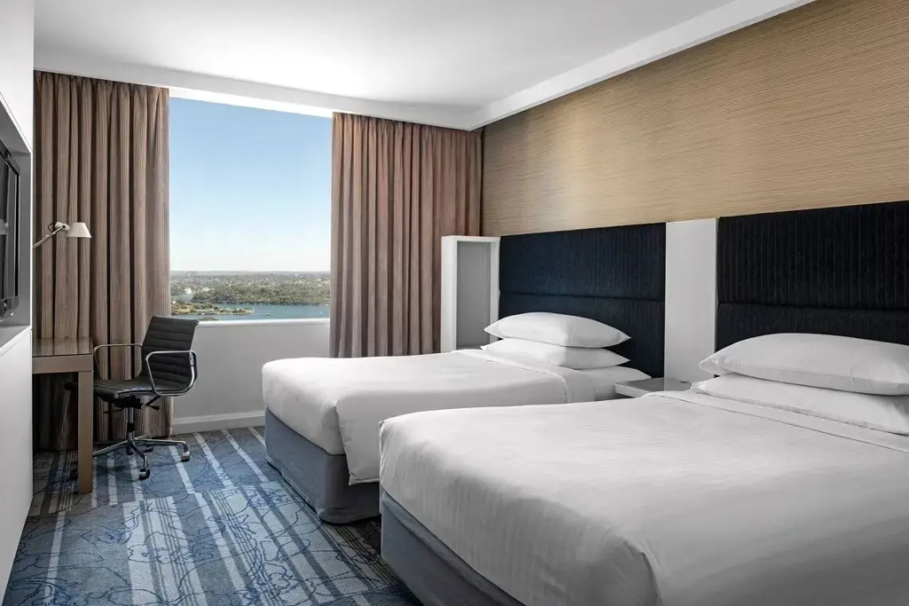 Quadruple Guest Room with Harbour Bridge View