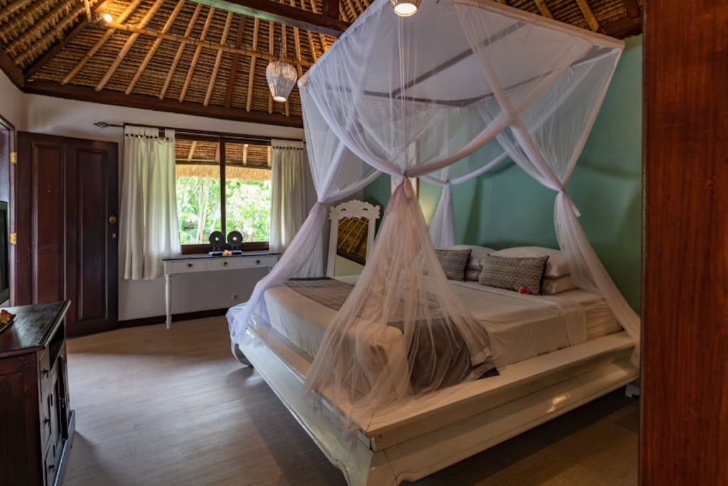1 Bedroom Tropical Double Bungalow (full double bed)