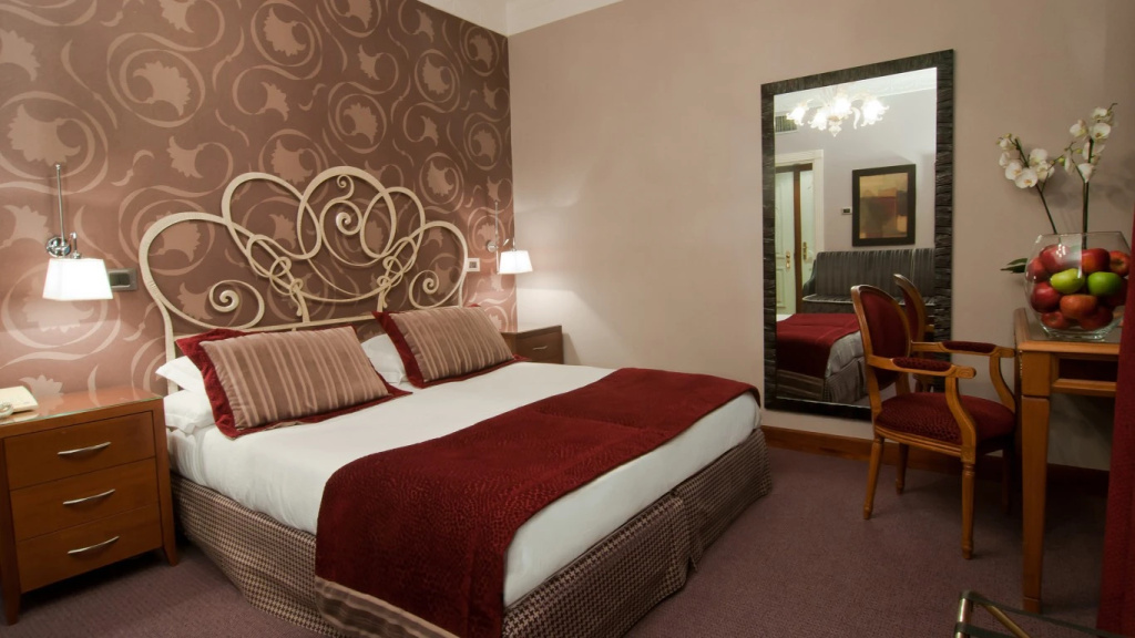 Deluxe Triple room
