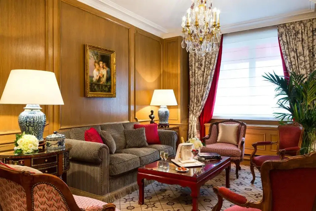 Hôtel San Régis 82