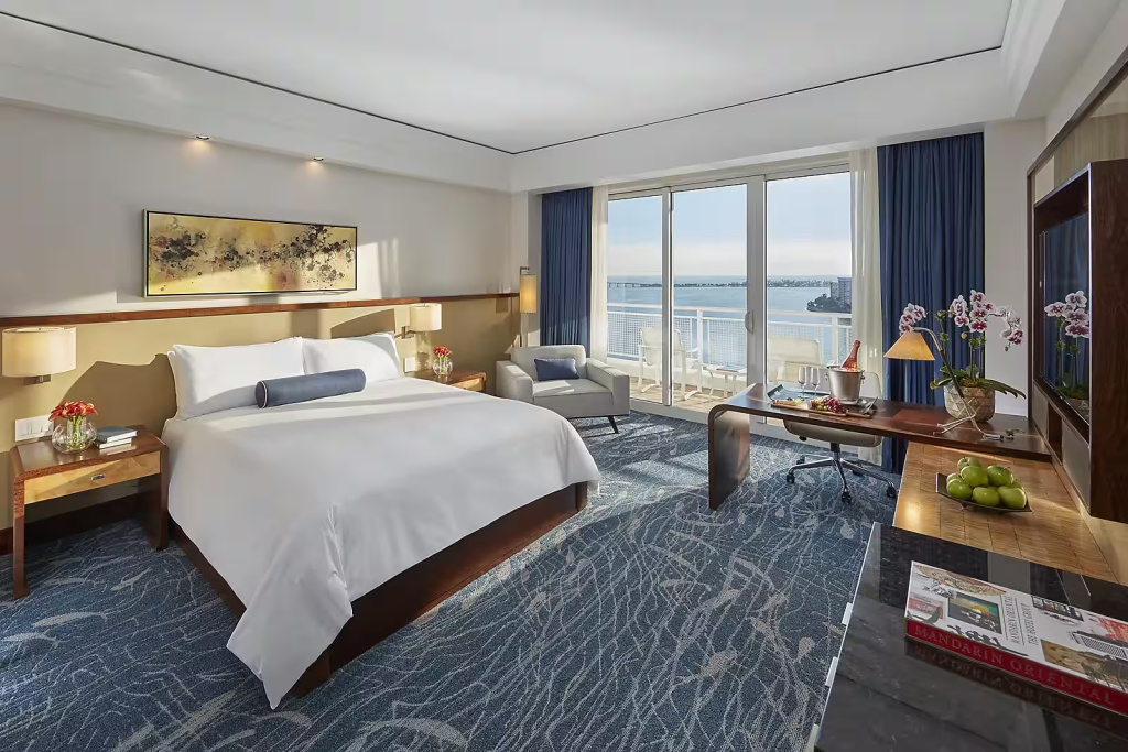 Deluxe room with bay view
