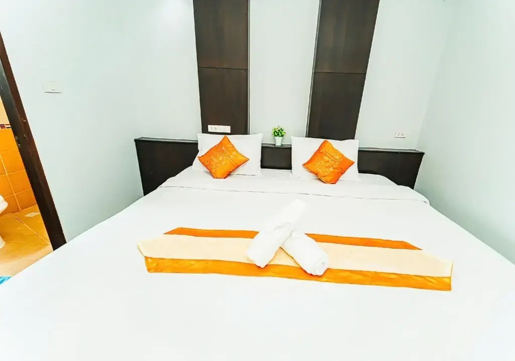 Superior Double room with sea view (full double bed)