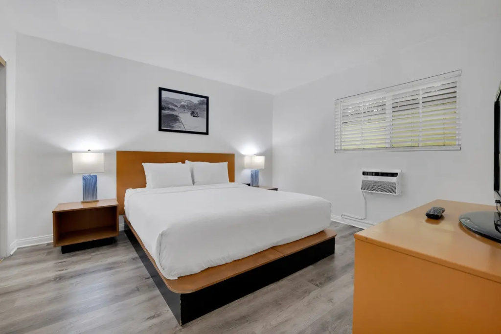 2 Bedrooms Quadruple Suite