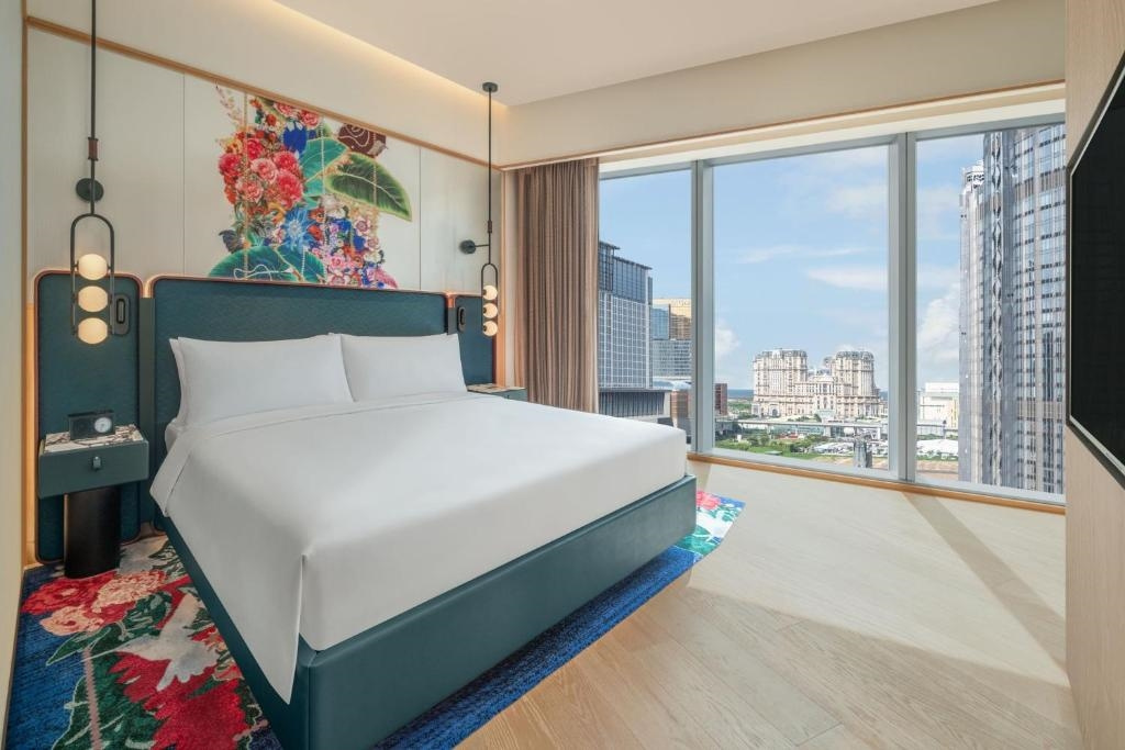Fabulous Double Suite City view (full double bed)