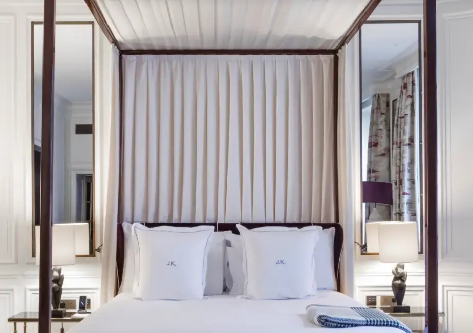 Signature Double Suite (full double bed)