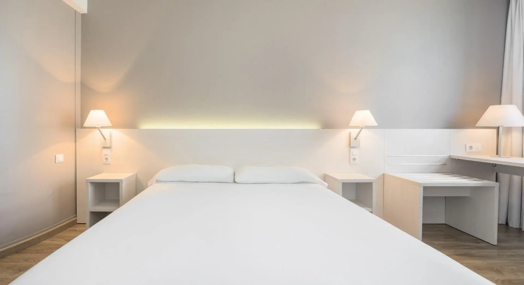 Ilunion Valencia 3 Hotel - Chambres