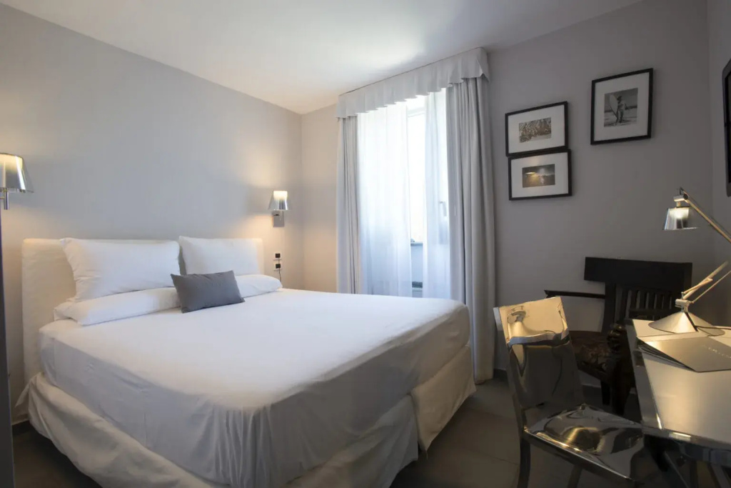 Garden Deluxe Double room (full double bed)