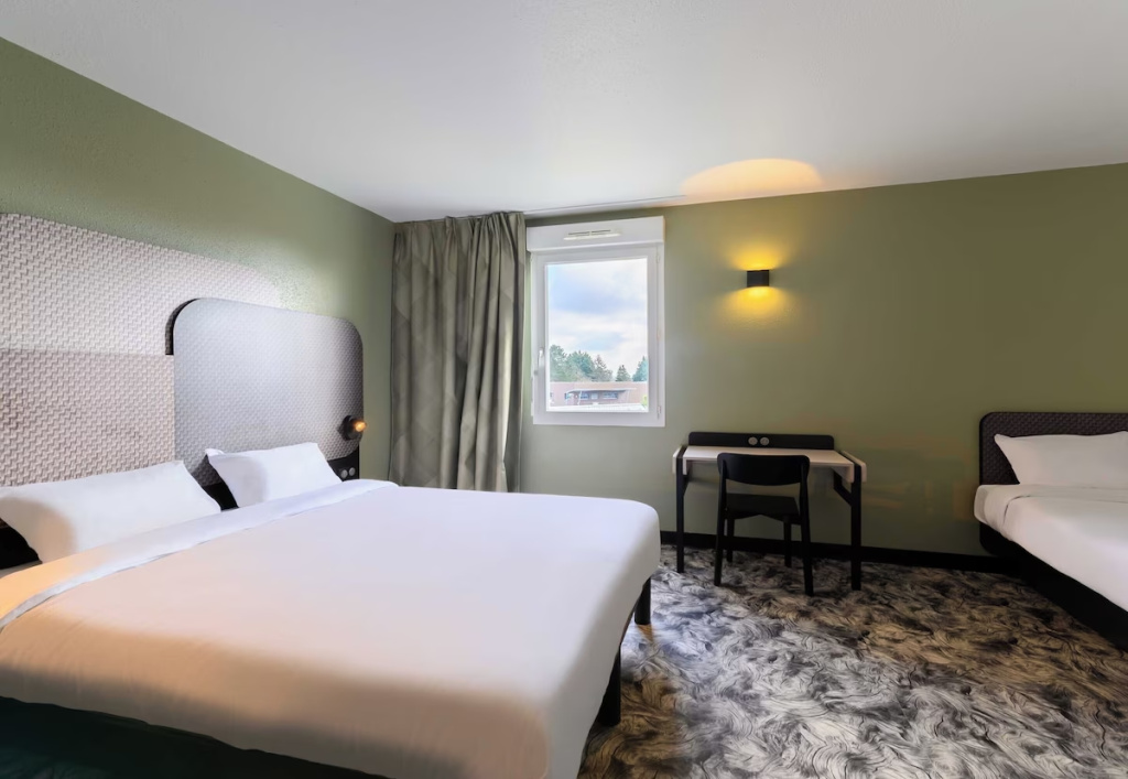 Triple room