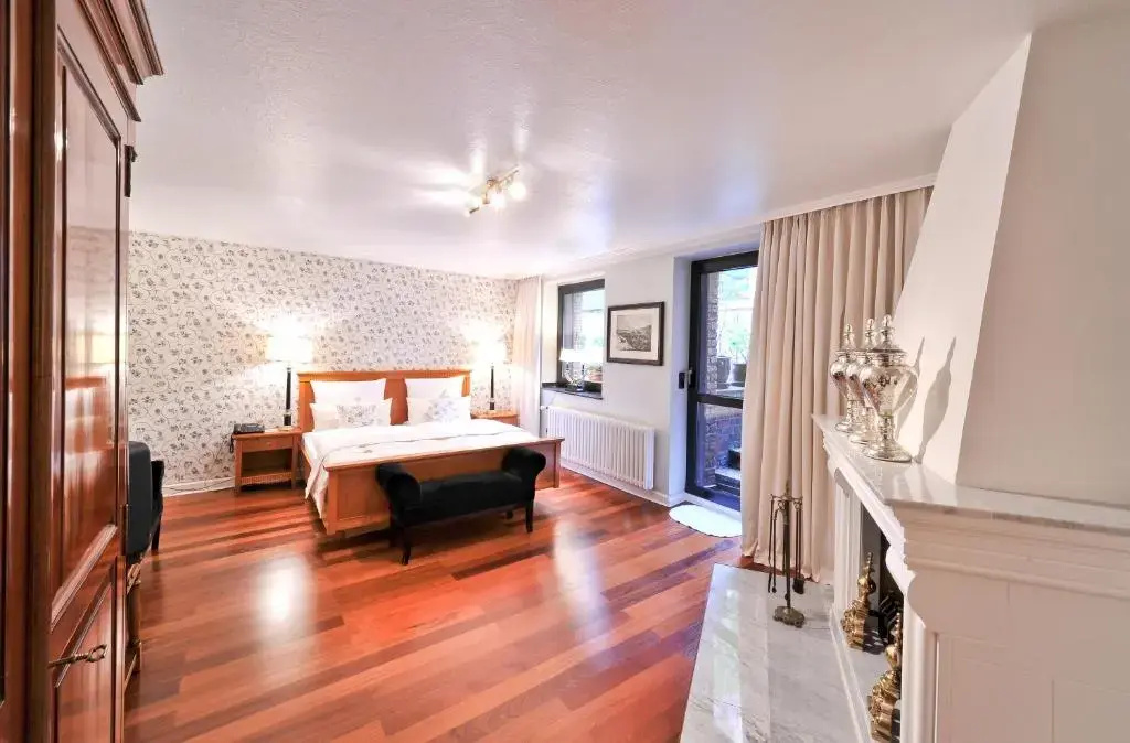 Suite with garden view