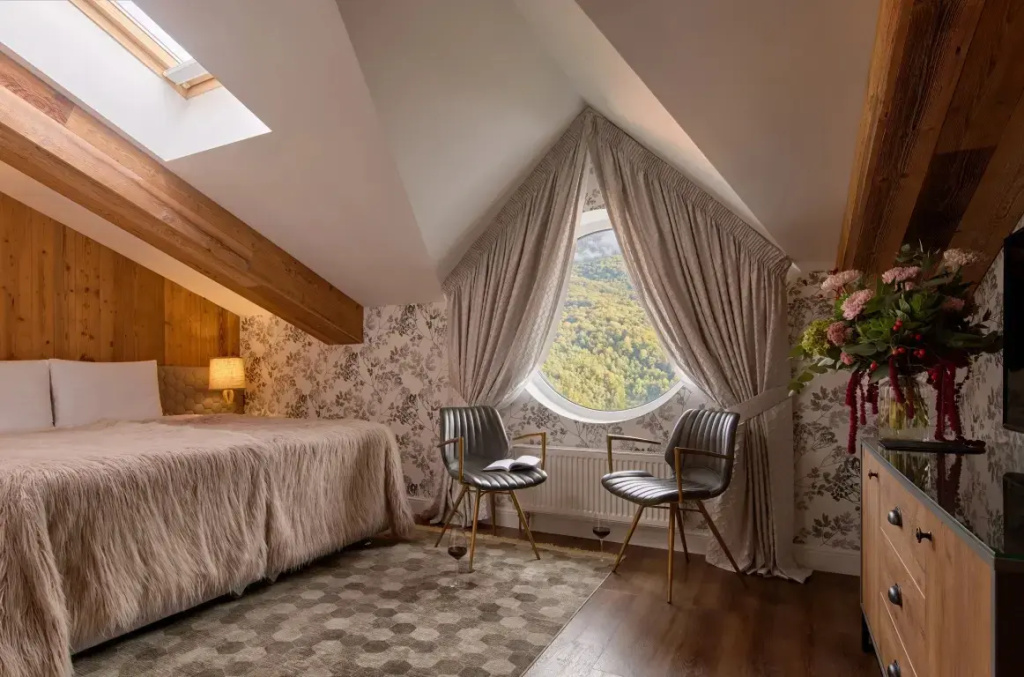 Hills Polyana Hotel&Spa Room Type - Superior Double Attic room with mountain view twin beds