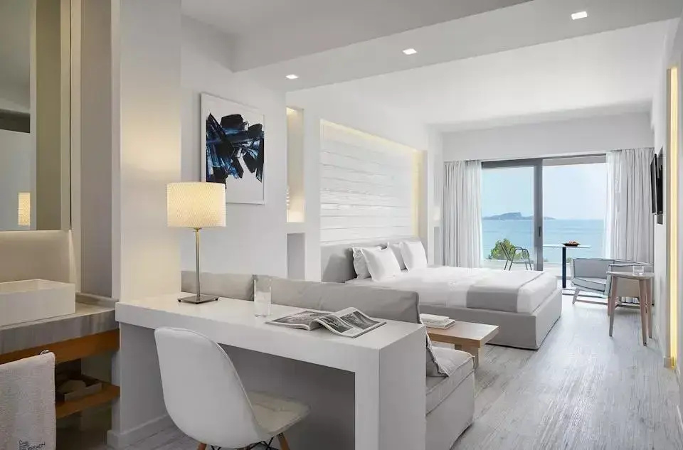 1 Bedroom Double Junior Suite (full double bed)
