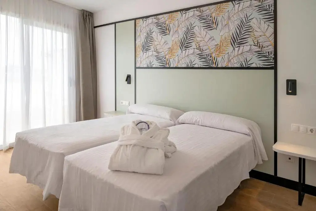 Double Junior Suite (twin beds)