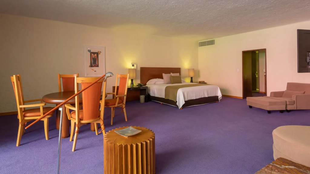 Fiesta Double Suite (full double bed)