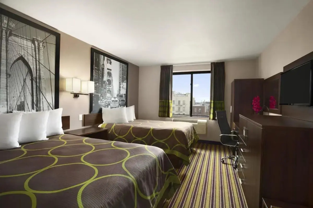 Quadruple room