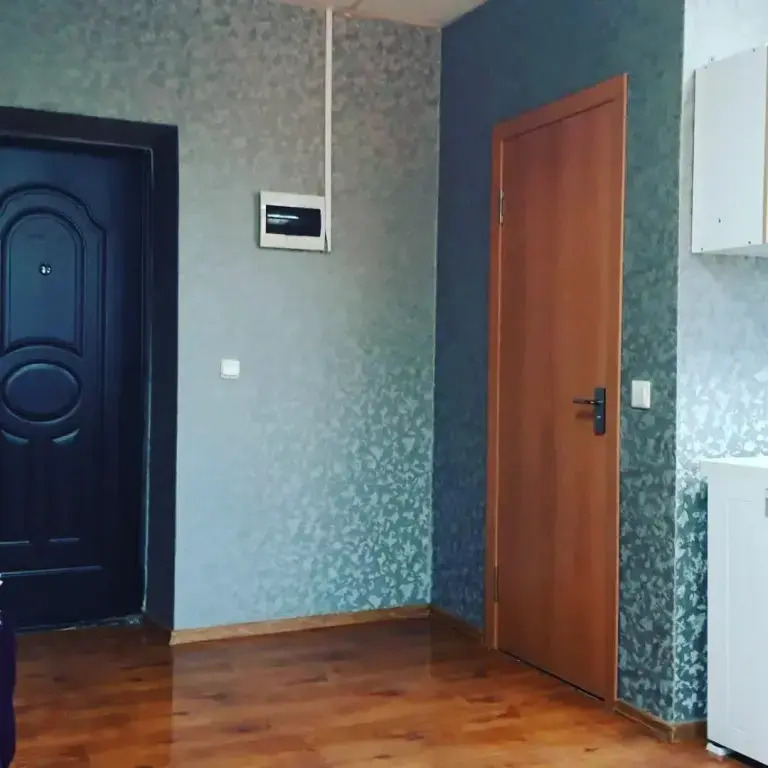 Двухместный люкс № 4 двуспальная кровать в Метелица