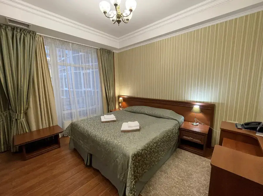 Standard Building Atlant Double room with balcony (full double bed)