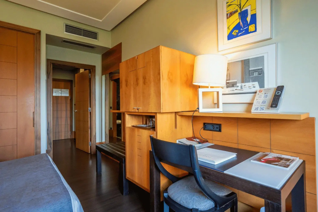 Gran Hotel Lakua - Chambres